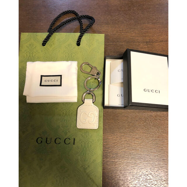 Gucci(グッチ)のGUCCI メンズキーリング　ホワイト メンズのファッション小物(キーホルダー)の商品写真