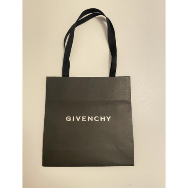 GIVENCHY(ジバンシィ)のジバンシー　紙袋　（ショッパー） レディースのバッグ(ショップ袋)の商品写真