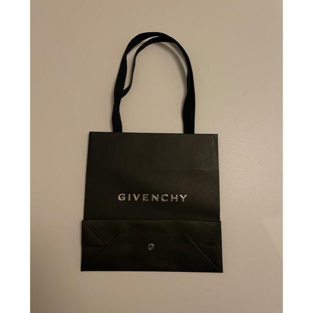 GIVENCHY(ジバンシィ)のジバンシー　紙袋　（ショッパー） レディースのバッグ(ショップ袋)の商品写真