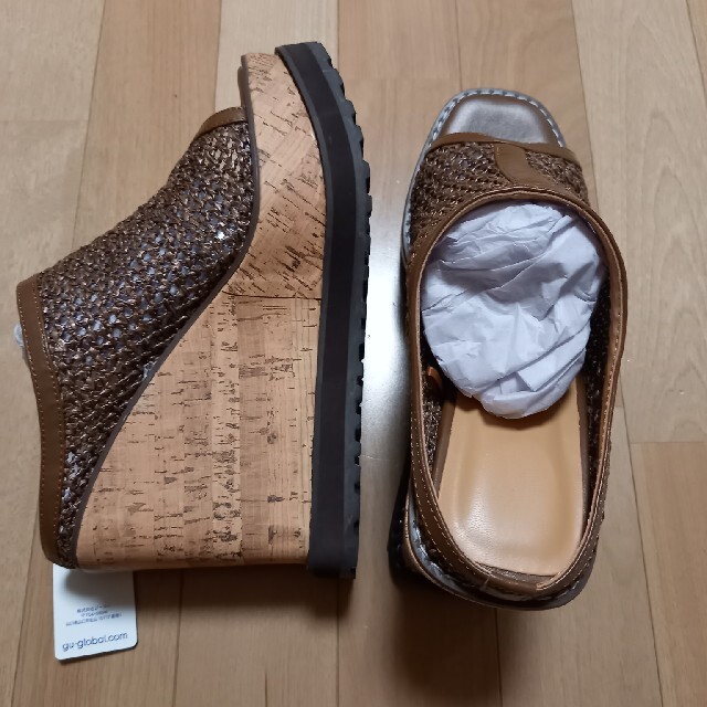 GU(ジーユー)のGUｳｪｯｼﾞｿｰﾙｻﾝﾀﾞﾙ新品メッシュ厚底サンダル レディースの靴/シューズ(サンダル)の商品写真