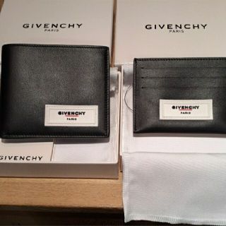 ジバンシィ(GIVENCHY)のGIVENCHY 折り財布&カードケース セット販売‼️(折り財布)