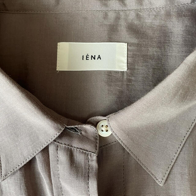 IENA(イエナ)のIENA リライムローンシャツ　ベージュ　サイズ38 レディースのトップス(シャツ/ブラウス(長袖/七分))の商品写真