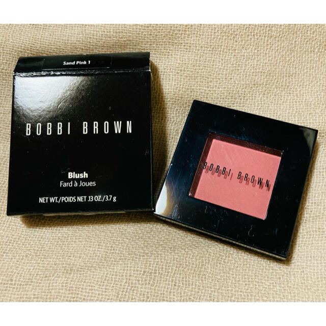 BOBBI BROWN(ボビイブラウン)のボビイブラウン　ブラッシュ　チークカラー　01 サンドピンク コスメ/美容のベースメイク/化粧品(チーク)の商品写真