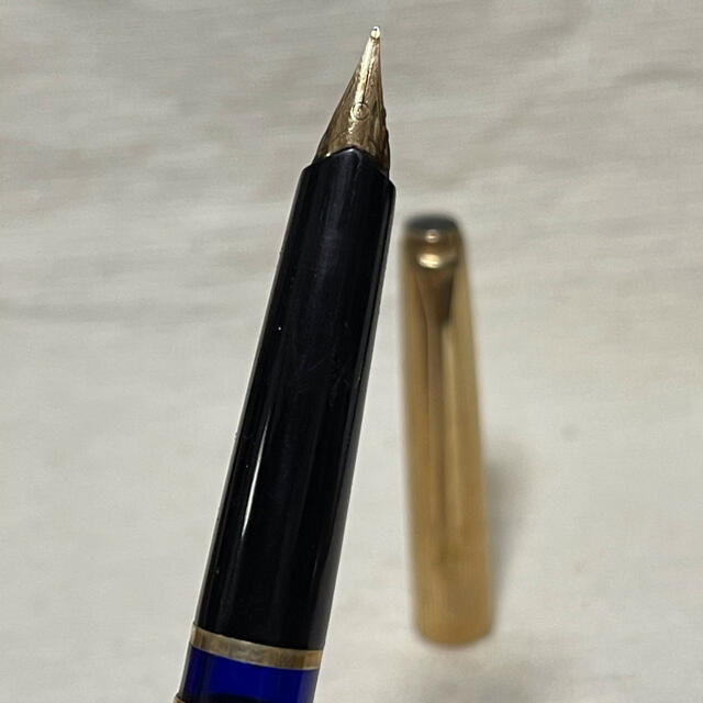 Pelikan(ペリカン)のPELIKAN  30  ROLLED GOLD ペリカン　万年筆 インテリア/住まい/日用品の文房具(ペン/マーカー)の商品写真