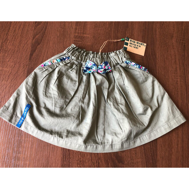 RAG MART(ラグマート)の新品☆ラグマート　90 スカート　カーキ　花柄　春夏　綿　可愛い キッズ/ベビー/マタニティのキッズ服女の子用(90cm~)(スカート)の商品写真