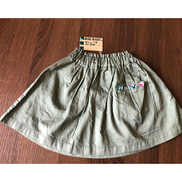 RAG MART(ラグマート)の新品☆ラグマート　90 スカート　カーキ　花柄　春夏　綿　可愛い キッズ/ベビー/マタニティのキッズ服女の子用(90cm~)(スカート)の商品写真