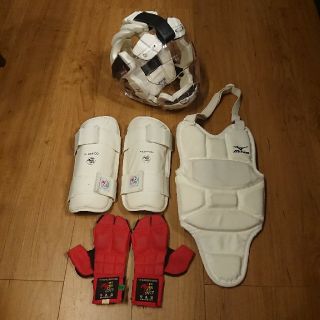 ミズノ(MIZUNO)の【はるちゃん様専用】空手 メンホー 防具セット  (格闘技/プロレス)