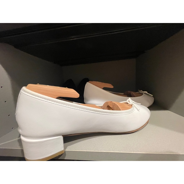 repetto(レペット)のrepetto バレエシューズ シロ ホワイト 36 3cm レディースの靴/シューズ(バレエシューズ)の商品写真