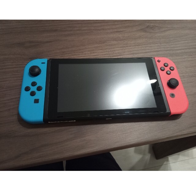Nintendo Switch 本体　Joy-Con（赤・青）