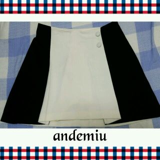 アンデミュウ(Andemiu)の未着用 andemiu＊バイカラー台形スカート(ミニスカート)