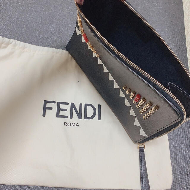 FENDI(フェンディ)のしましま様 専用 レディースのバッグ(クラッチバッグ)の商品写真