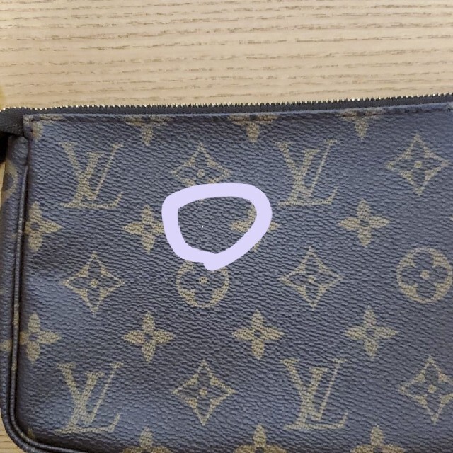 LOUIS VUITTON(ルイヴィトン)のルイヴィトン　アクセサリーポーチ　VI1001 レディースのファッション小物(ポーチ)の商品写真