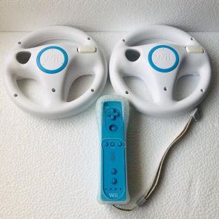 ウィー(Wii)のWii マリオカート用ハンドル２個&リモコン青セット(家庭用ゲーム機本体)