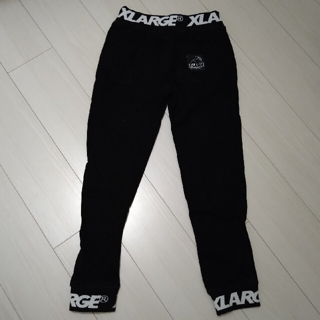 XLARGE(エクストララージ)のエクストララージ　ブラック　スウェット上下　140cm キッズ/ベビー/マタニティのキッズ/ベビー/マタニティ その他(その他)の商品写真