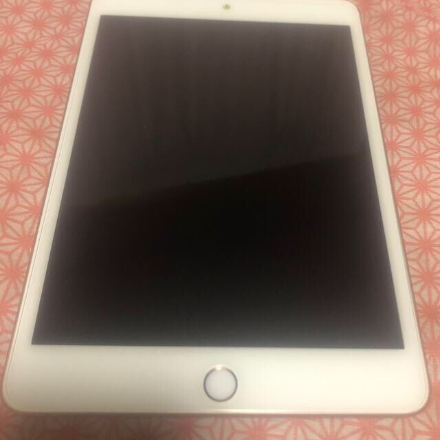 iPad(アイパッド)のiPad mini5 ゴールド　64G Wi-Fiモデル スマホ/家電/カメラのPC/タブレット(タブレット)の商品写真