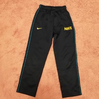 ナイキ(NIKE)のナイキ　ジャージ　長ズボン　１５０センチ(パンツ/スパッツ)