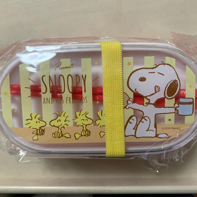 SNOOPY スヌーピーお弁当箱の通販 by LOHA☆SOLHA☆SHOP｜スヌーピーならラクマ