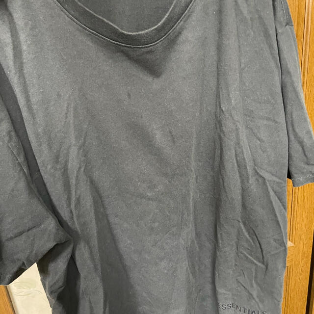 FEAR OF GOD(フィアオブゴッド)のFOG ESSENTIALS メンズのトップス(Tシャツ/カットソー(半袖/袖なし))の商品写真