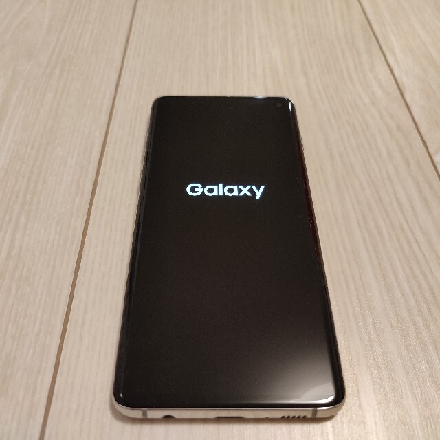 Galaxy(ギャラクシー)の【美品】Galaxy S10 楽天モバイル版 simフリー　お得セット スマホ/家電/カメラのスマートフォン/携帯電話(スマートフォン本体)の商品写真