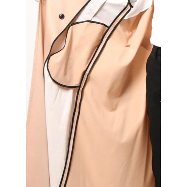 COEL キュプラサテンドレストレンチコート レディースのジャケット/アウター(トレンチコート)の商品写真