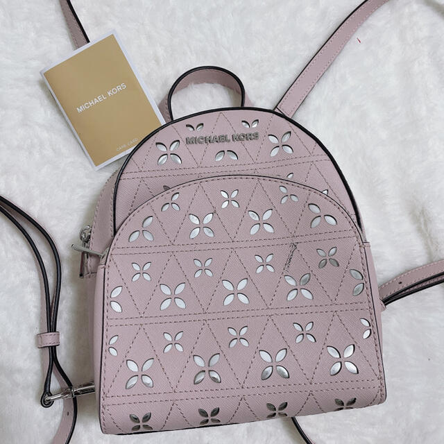 michael kors ミニリュック マイケルコース ネイビー 花 リアジップ