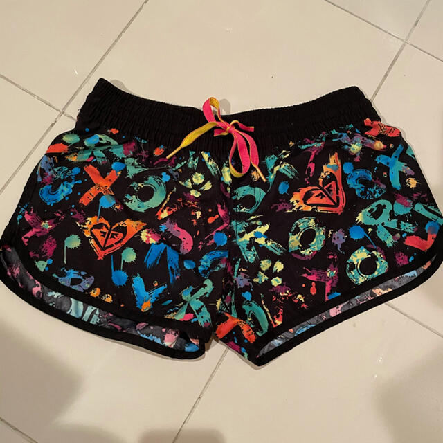 Roxy(ロキシー)のROXY ロキシー　水着 ショートパンツ　海　ビーチ　プール　サーフィン　M レディースの水着/浴衣(水着)の商品写真