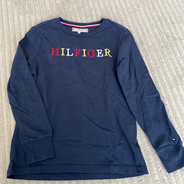 TOMMY HILFIGER(トミーヒルフィガー)の専用　トミーヒルフィガー　ロンT キッズ/ベビー/マタニティのキッズ服男の子用(90cm~)(Tシャツ/カットソー)の商品写真