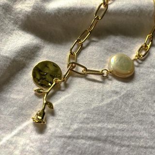 ロキエ(Lochie)の୨୧ Vintage rétro Rose shell bracelet(ブレスレット/バングル)