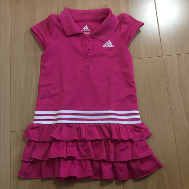 adidas(アディダス)のadidas フリルワンピース 24M キッズ/ベビー/マタニティのキッズ服女の子用(90cm~)(ワンピース)の商品写真