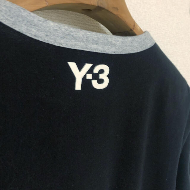 Y-3(ワイスリー)のY-3 カットソー ブラック　Mサイズ メンズのトップス(Tシャツ/カットソー(半袖/袖なし))の商品写真