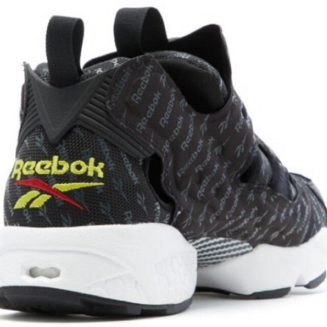 Reebok(リーボック)の✨新品✨Reebok リーボッククラシック INSTAPUMP FURY ポンプ レディースの靴/シューズ(スニーカー)の商品写真