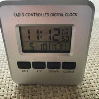【しゅう様専用】電波時計・置時計(置時計)
