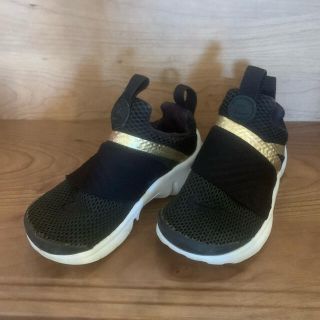 ナイキ(NIKE)のNike ナイキ プレスト エクストリーム  ブラック×ゴールド 15cm(スニーカー)