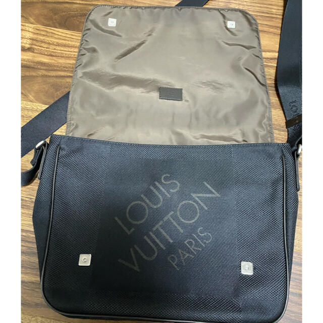LOUIS VUITTON(ルイヴィトン)のLOUIS VUITTON  メンズのバッグ(ショルダーバッグ)の商品写真