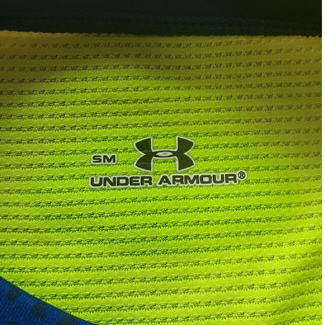 UNDER ARMOUR(アンダーアーマー)の値下げ中！アンダーアーマー　メンズSM コンプレッション スポーツ/アウトドアのランニング(ウェア)の商品写真