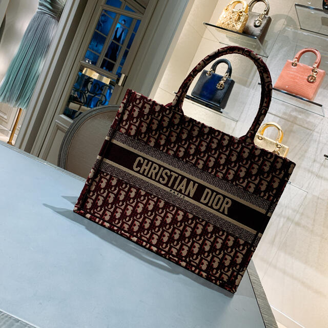 Christian Dior(クリスチャンディオール)の Dior ブックトート　スモール　希少品🌹 レディースのバッグ(トートバッグ)の商品写真