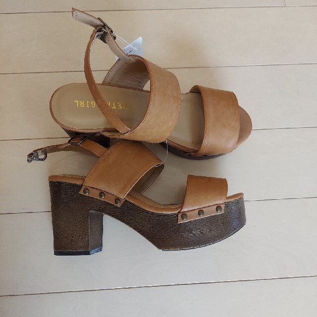 RETRO GIRL(レトロガール)の厚底 サンダル レディースの靴/シューズ(サンダル)の商品写真
