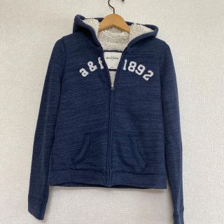 アバクロンビーアンドフィッチ(Abercrombie&Fitch)のアバクロガールズ　ボアジップパーカー　XL(パーカー)