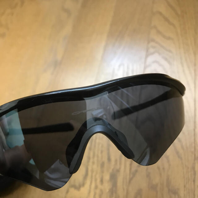 Oakley(オークリー)のオークリー　サングラス　専用ケース付き メンズのファッション小物(サングラス/メガネ)の商品写真