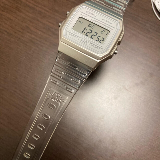 CASIO(カシオ)の新品未使用　CASIO クリアウォッチ　ホワイト　チープカシオ　古着 メンズの時計(腕時計(デジタル))の商品写真