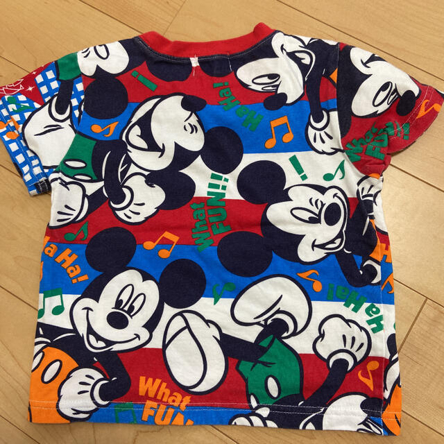 Disney(ディズニー)のディズニー ミッキー  半袖Tシャツ　100センチ キッズ/ベビー/マタニティのキッズ服男の子用(90cm~)(Tシャツ/カットソー)の商品写真