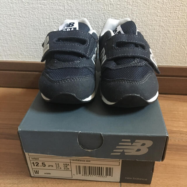 New Balance(ニューバランス)の未使用ベビーキッズスニーカーNEW BALANCE ニューバランス 12.5最終 キッズ/ベビー/マタニティのベビー靴/シューズ(~14cm)(スニーカー)の商品写真