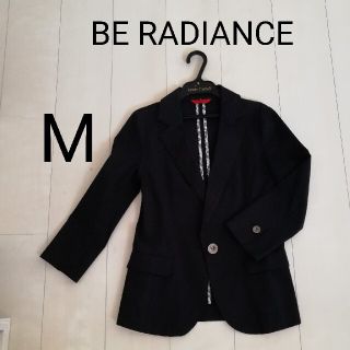 ビーラディエンス(BE RADIANCE)のブラックジャケット(テーラードジャケット)