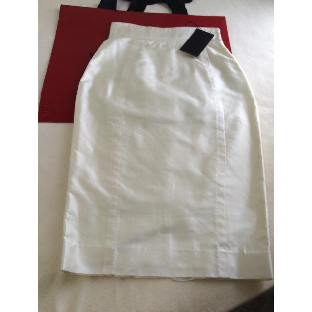 DSQUARED2(ディースクエアード)のDSQUARED2(ディースクエアード)ロングスカートオフホワイト レディースのスカート(ロングスカート)の商品写真