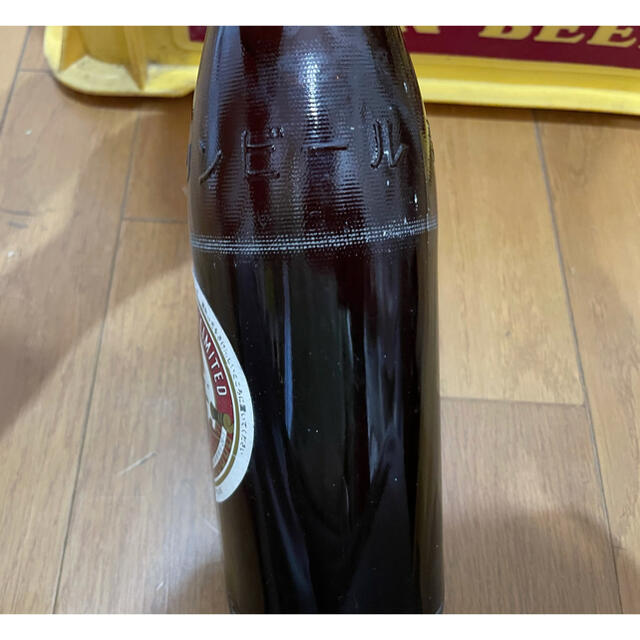キリン(キリン)の1980年代　ヴィンテージ　瓶ビール　未開封 ハンドメイドのインテリア/家具(インテリア雑貨)の商品写真