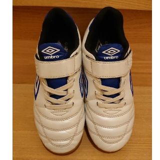 アンブロ(UMBRO)のumbro サッカーシューズ 室内用 WIDE 20.0cm(シューズ)