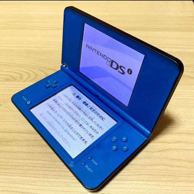 ニンテンドーDS(ニンテンドーDS)の動作確認済み⭐️任天堂DSi LL本体［ブルー］ エンタメ/ホビーのゲームソフト/ゲーム機本体(携帯用ゲーム機本体)の商品写真