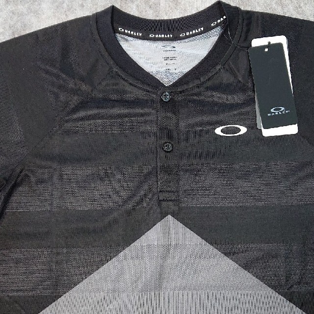 Oakley(オークリー)の【新品XL】OAKLEY Tシャツ スポーツ/アウトドアのゴルフ(ウエア)の商品写真