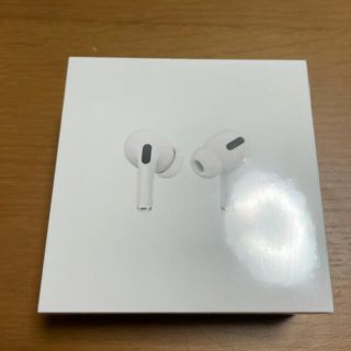 アップル(Apple)の  AirPods Pro MWP22J/A 新品　未使用　国内正規品(ヘッドフォン/イヤフォン)