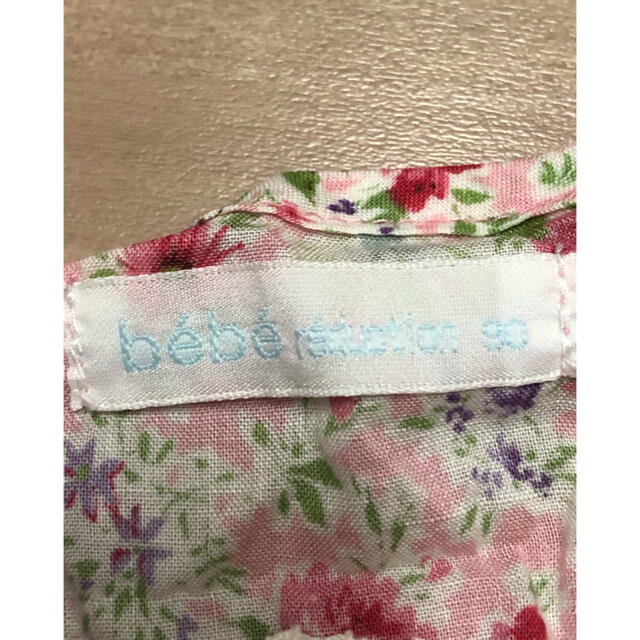 BeBe(ベベ)のbebe ベベ　女の子　小花柄ワンピース　90センチ キッズ/ベビー/マタニティのキッズ服女の子用(90cm~)(ワンピース)の商品写真